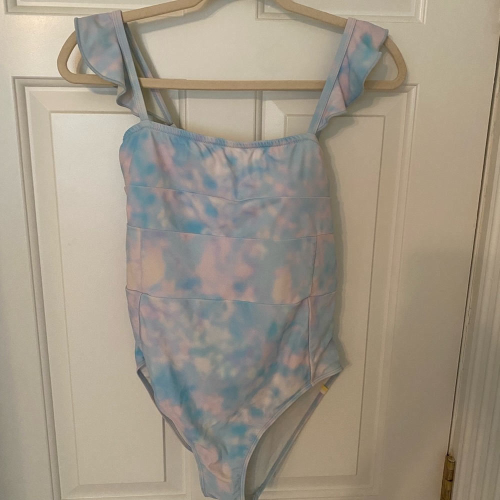 Summersalt Ruffle Oasis x Sara Foster